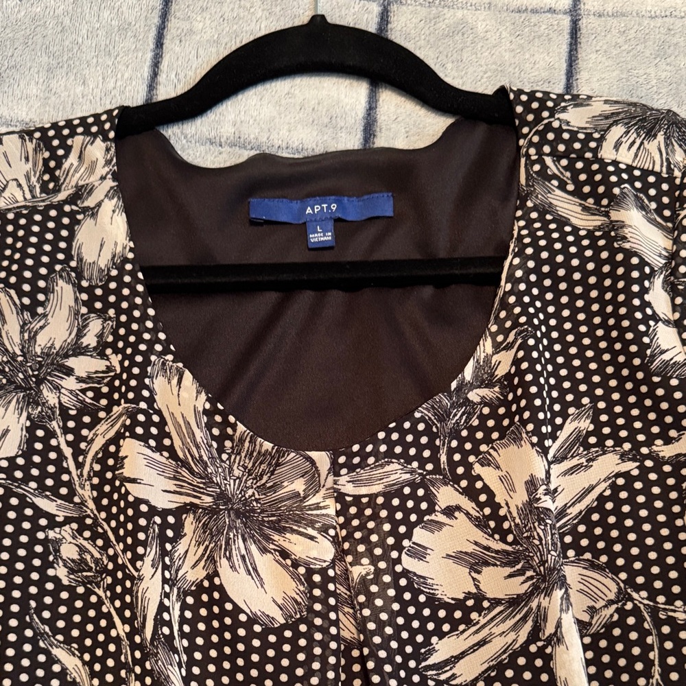 Apt. 9 Black and Grey Floral Blouse
